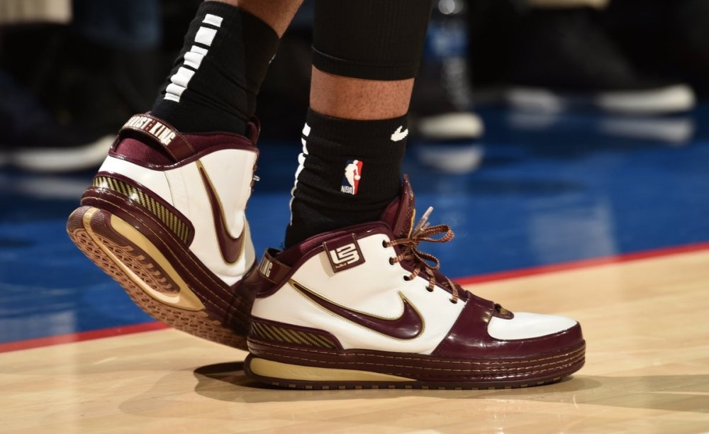 申花客战柔佛新山：阿苏埃搭档路易斯，吴曦、李可首发（申花客场挑战柔佛新山：阿苏埃联手路易斯，吴曦李可先发）