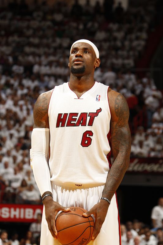 罗体：迪巴拉因伤缺席5场比赛，加斯佩里尼考虑启用多夫比克（罗体：迪巴拉伤缺五战，加斯佩里尼或将启用多夫比克）