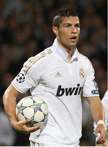 科贝记者：皇马仍在尝试续约维尼修斯，并认为他拥有非凡未来（科贝记者：皇马正推进维尼修斯续约，深信其未来无可限量）