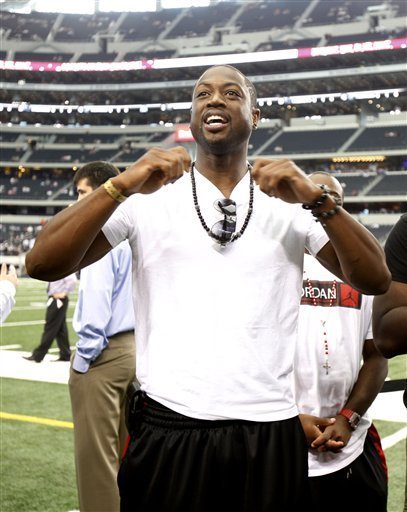 官方：马特拉齐、卡伦布等将担任世预赛附加赛抽签嘉宾（官方宣布：马特拉齐、卡伦布等受邀担任世预赛附加赛抽签仪式嘉宾）