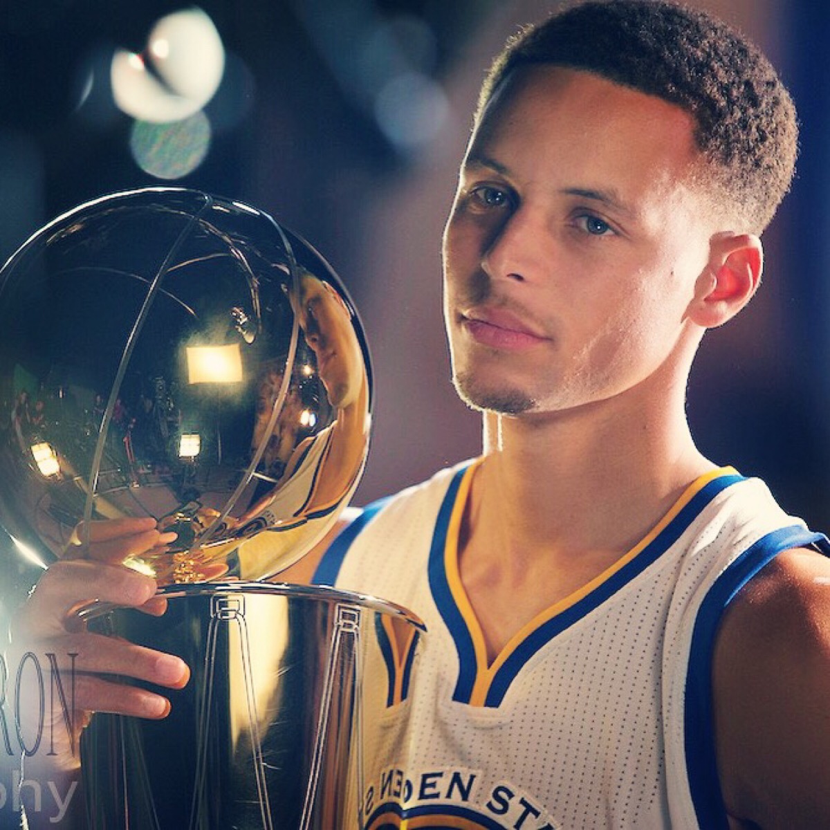 索尔巴肯：圣西罗为哈兰德鼓掌是顶级礼遇；挪威将进入新时代（索尔巴肯：圣西罗向哈兰德致敬堪称最高礼遇，挪威足球迈入全新时代）