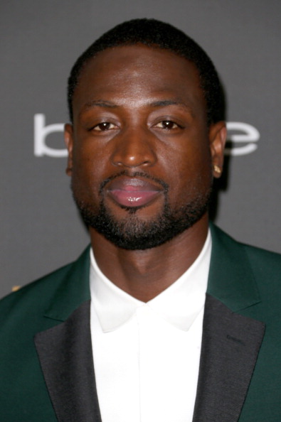 足球国足训练强度升级，体能教练参与指挥（国足训练强度加码，体能教练亲自指挥）