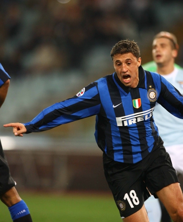 阿里亚斯入围2025年国际足联年度最佳男子阵容候...（阿里亚斯跻身2025年国际足联年度最佳男足阵容候选名单）