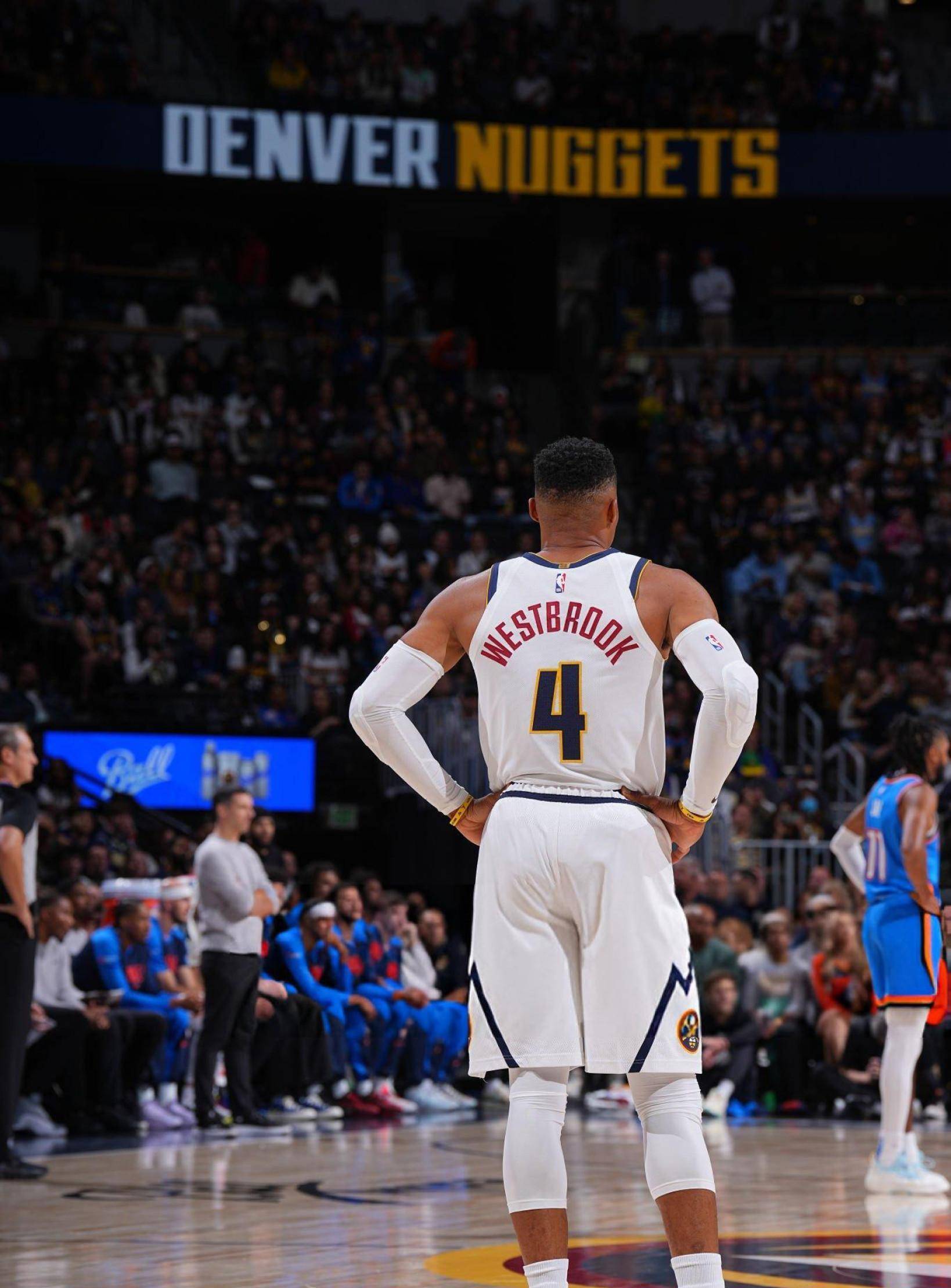 湖人关键时刻取得9胜0负，本赛季唯一不败的球队（湖人关键时刻9战全胜，成为本赛季唯一不败之师）