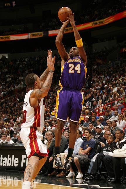 达维多维奇：离开沙特因为家人更重要；现在只想留在欧洲（达维多维奇：为家庭离开沙特，现阶段只想留在欧洲）