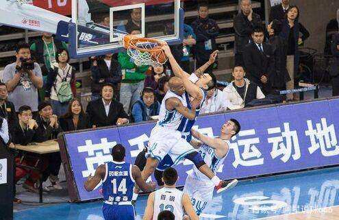 切尔西久攻不下憾平（切尔西久攻无果，遗憾战平）