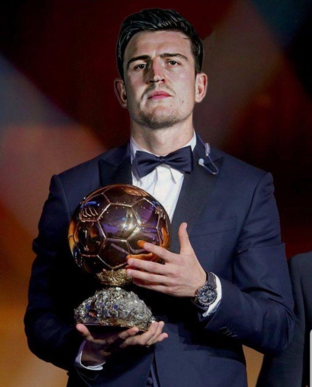 队报：戴尔上周末在训练中再次拉伤肌肉，缺席时间尚未知（队报：戴尔上周末训练再度肌肉拉伤，复出时间未定）