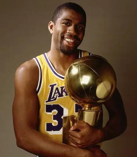 罗马诺：AC米兰预计下周租借签下菲尔克鲁格，附加买断条款（罗马诺：AC米兰有望下周租借菲尔克鲁格，合同含买断选项）