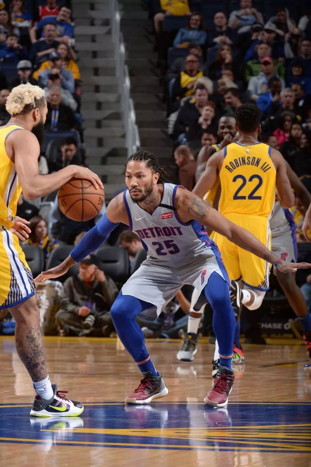 魔鬼赛程前闹内讧！利物浦遭遇四大危机，争四成球队终极目标（魔鬼赛程将至先起内讧！利物浦陷四重危机，争四或成唯一目标）