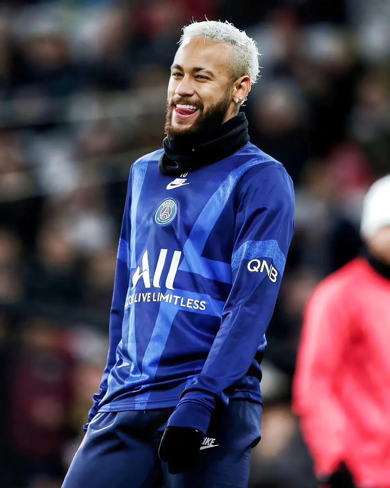 NBA交易市场最新动态：火箭完成签约,（火箭完成签约：NBA交易市场最新进展）