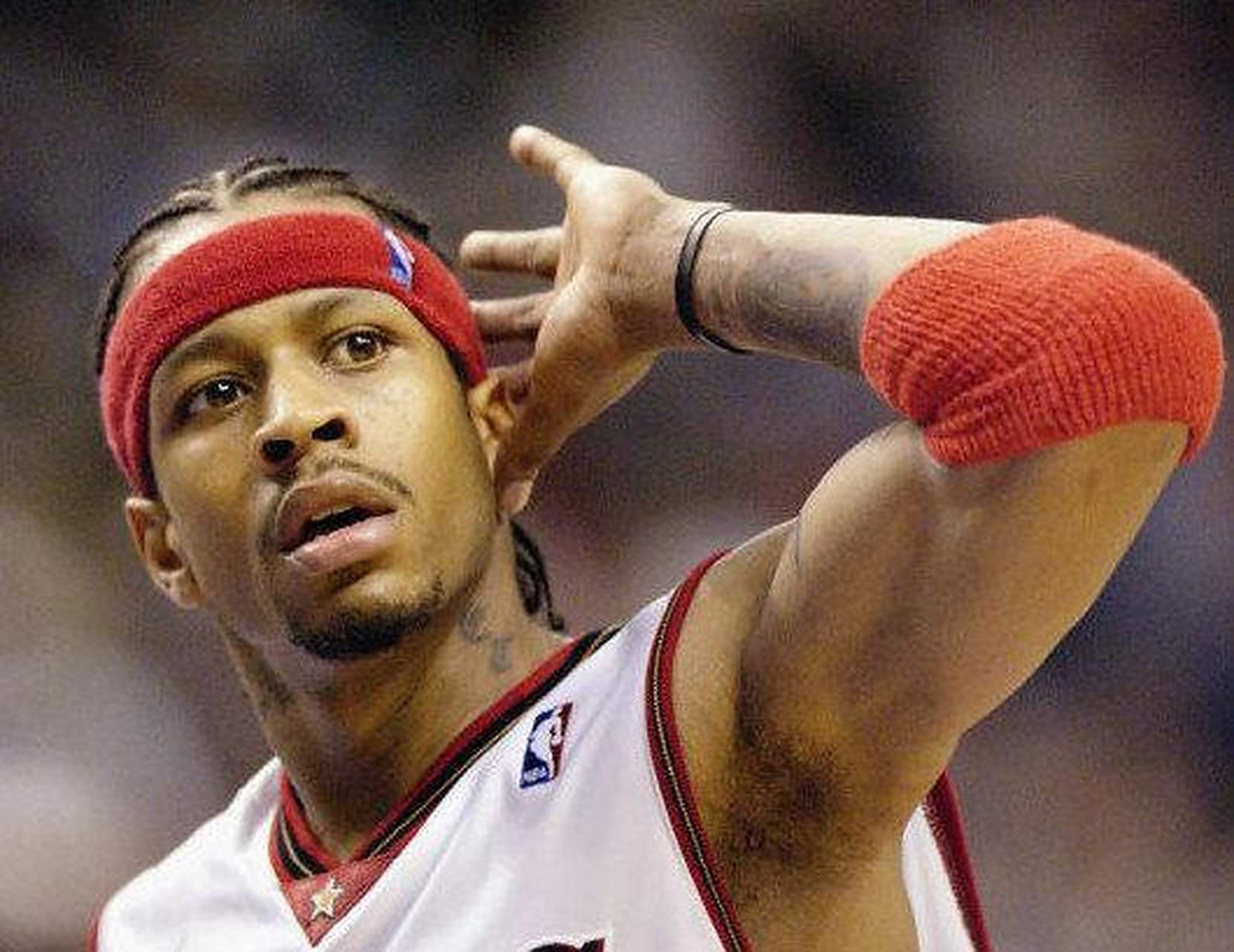 新闻背景：上一轮法甲，摩纳哥客场1-4不敌雷恩。（法甲上轮：摩纳哥客场1-4负于雷恩）