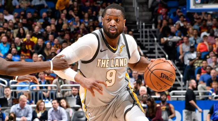 名宿们都拥护梅努？阿莫林：你很难把B费拿下，这是唯一原因（名宿都力挺梅努？阿莫林：B费几乎不可能被换下，这就是唯一原因）