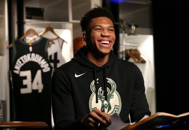 徐正源：韦世豪只归队练了一天；罗慕洛受伤可能因天气冷（徐正源称韦世豪仅归队合练1天，罗慕洛受伤或与低温有关）